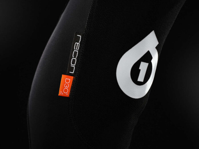 661 Recon knee padSix Six One Recon knee padPhoto by Adam Gasson / 661
